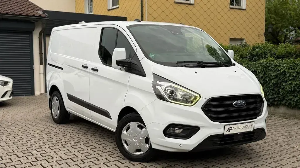 Gebraucht Ford Transit Custom 131 PS (96 kW) 2020 Weiß Van