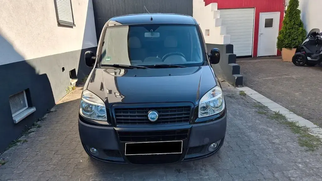 Gebraucht Fiat Doblò Dynamic 77 PS (56 kW) 2008 Schwarz Van / Kleinbus