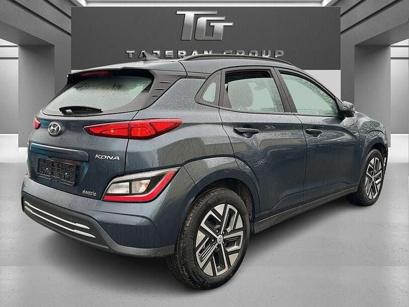 Gebraucht Hyundai Kona Select 100 kW (136 PS) 2023 Blau SUV
