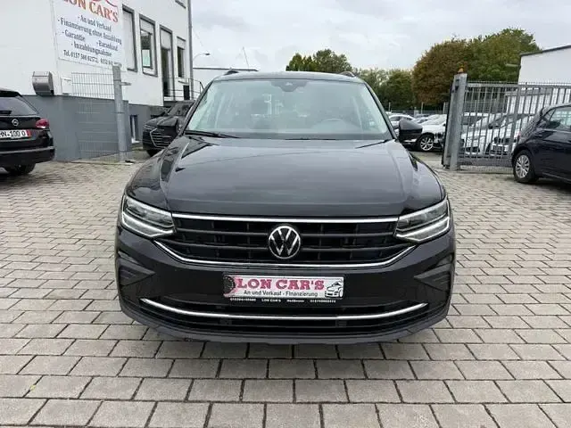 Gebraucht VW Tiguan Life 193 PS (141 kW) 2023 Andere SUV