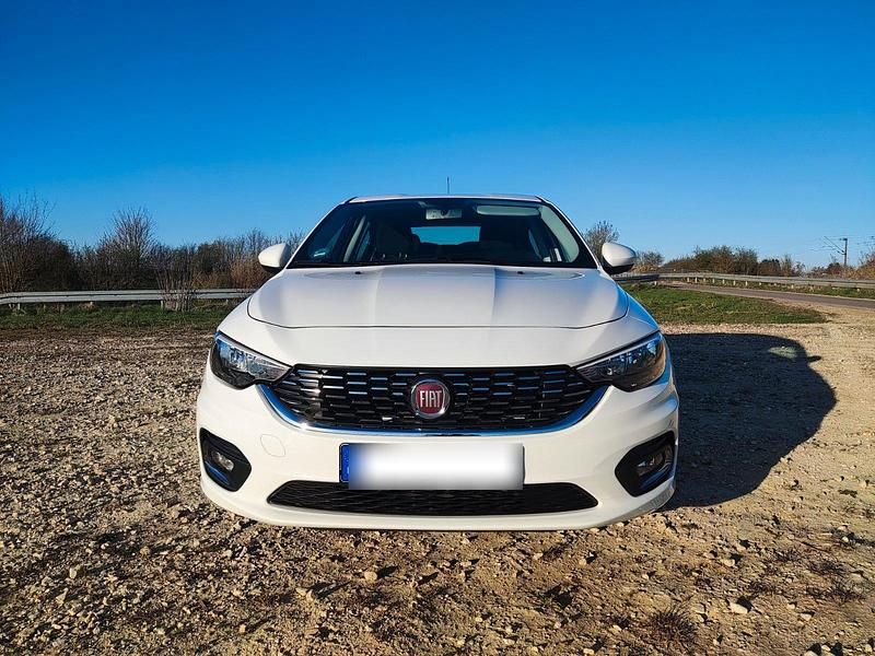 Gebraucht Fiat Tipo 95 PS (69 kW) 2020 Limousine