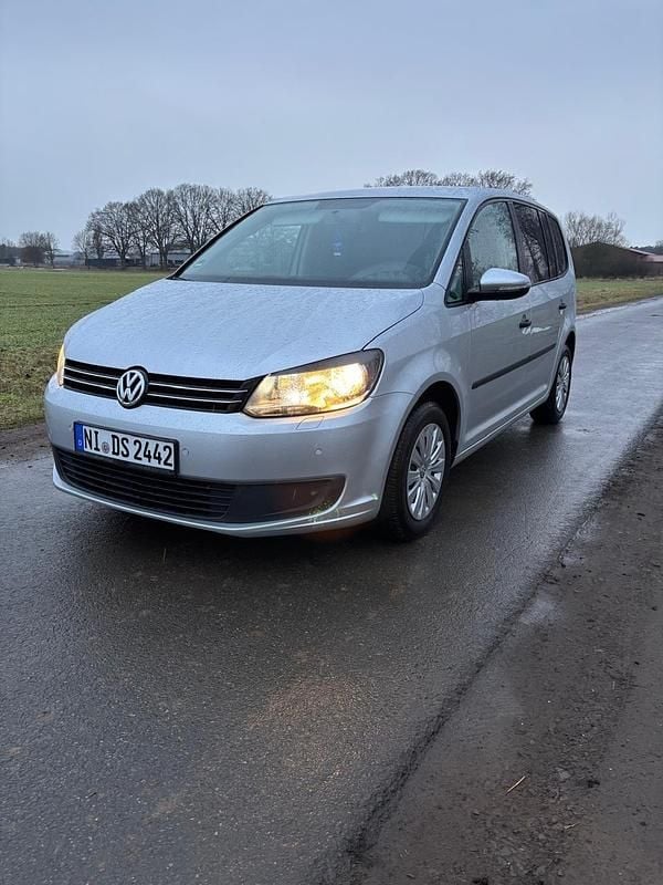 Gebraucht VW Touran 105 PS (77 kW) 2014 Silber Van / Kleinbus