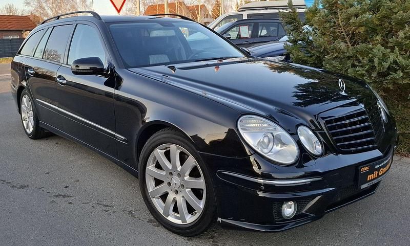 Schwarz Gebraucht 2007 Mercedes E280 Kombi | 6.600 € (Fairer Preis) - Bild 1/4