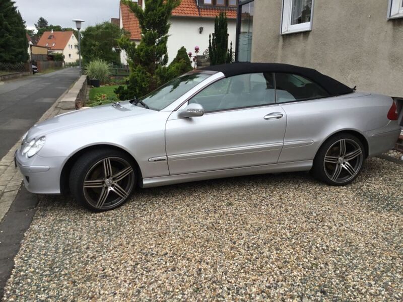 Silber Gebraucht 2007 Mercedes CLK200 Elegance Cabrio | 9.500 € (Fairer Preis) - Bild 1/4
