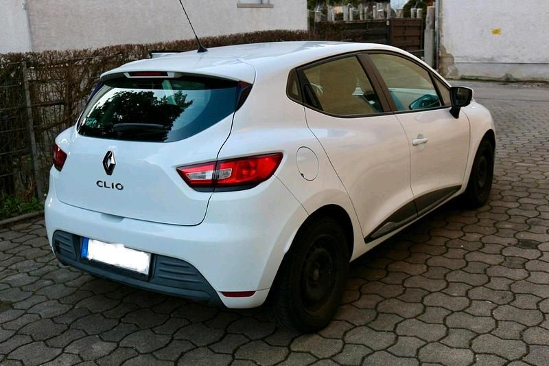 Gebraucht Renault Clio IV 75 PS (55 kW) 2016 Weiß Kleinwagen