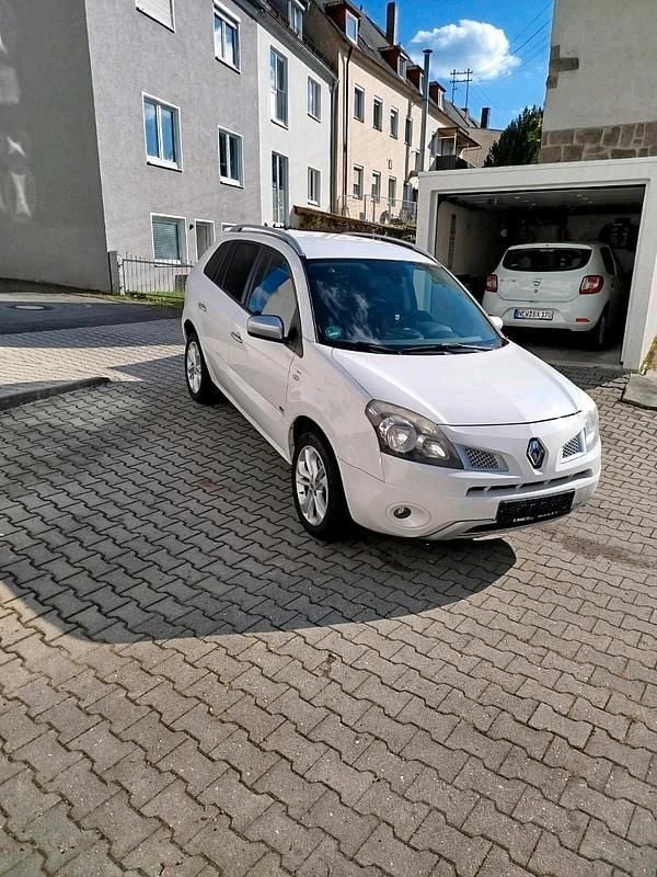 Weiß Gebraucht 2011 Renault Koleos SUV | 3.900 € (Superpreis) - Bild 1/4