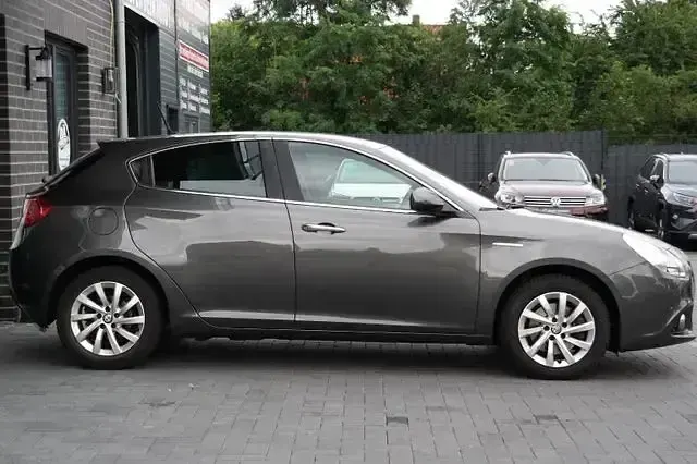 Gebraucht Alfa Romeo Giulietta Turismo 170 PS (125 kW) 2015 Schwarz Kleinwagen