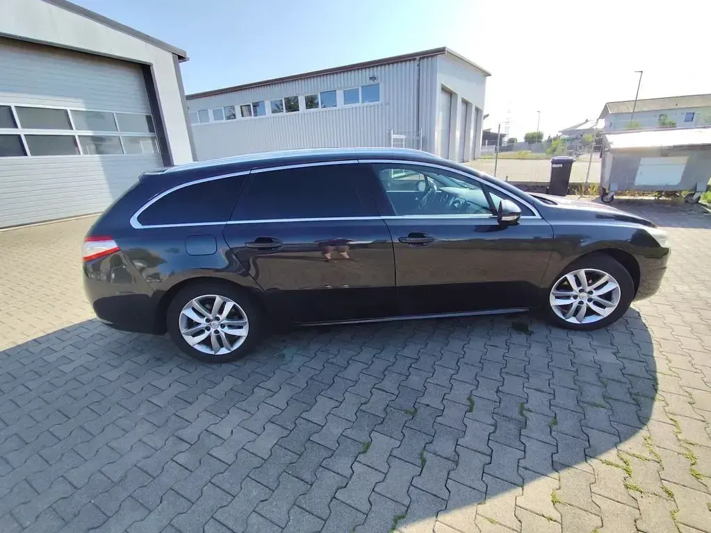 Gebraucht Peugeot 508 SW Active 140 PS (102 kW) 2013 Schwarz Kombi