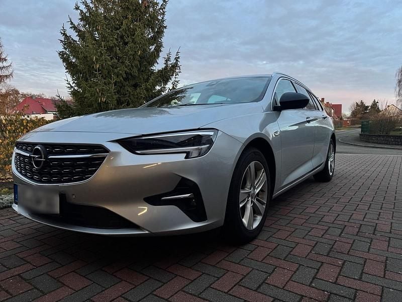 Silber Gebraucht 2021 Opel Insignia Kombi | 19.000 € (Fairer Preis) - Bild 1/4