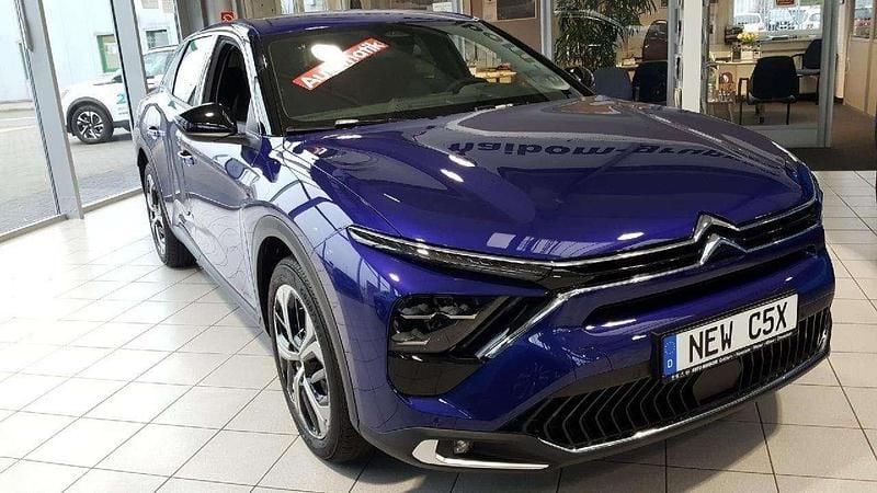 Lackierung magneticblau Gebraucht 2023 Citroën C5 X Feel Kombi | 19.990 € (Guter Preis) - Bild 1/4