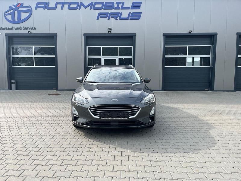 Grau Gebraucht 2020 Ford Focus Titanium Kombi | 13.999 € (Guter Preis) - Bild 1/4