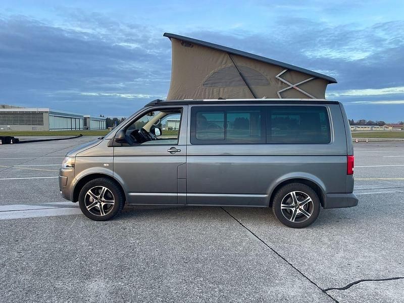 Gebraucht VW California Beach 179 PS (131 kW) 2012 Grau Van