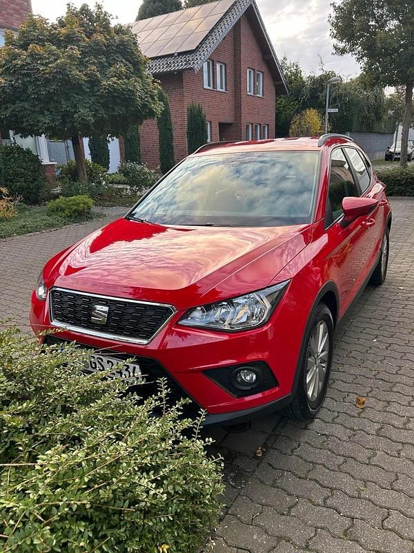 Rot Gebraucht 2020 Seat Arona XCELLENCE SUV | 18.500 € (Fairer Preis) - Bild 1/4