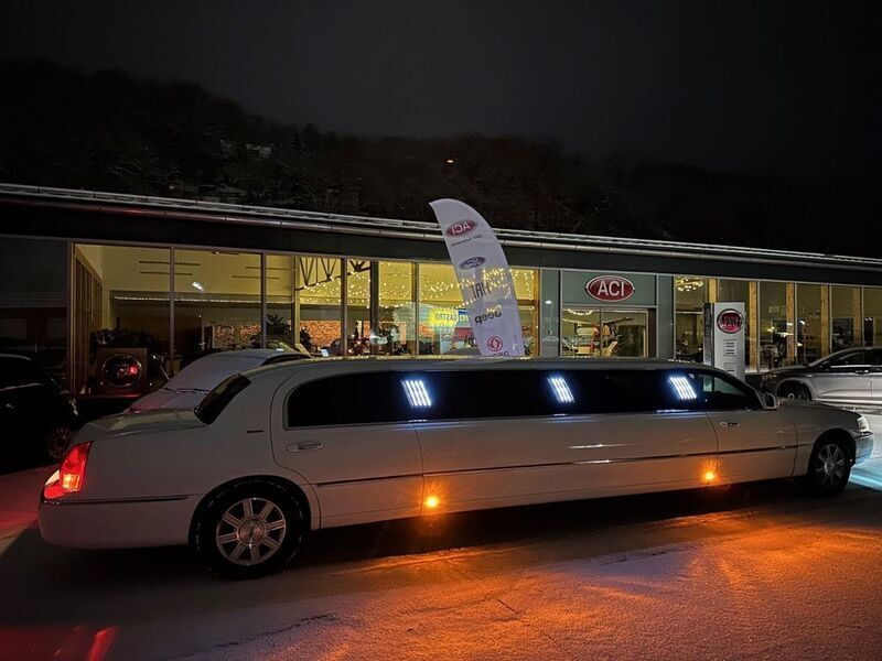 Weiß Gebraucht 2006 Lincoln Town Car Limousine | 39.990 € - Bild 1/4