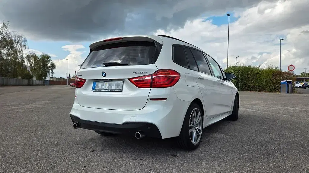Gebraucht BMW 220 Gran Tourer M Sport 190 PS (139 kW) 2015 Weiß Van / Kleinbus