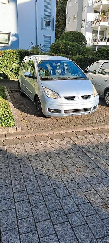 Blau Gebraucht 2006 Mitsubishi Colt Limousine | 1.490 € (Fairer Preis) - Bild 1/4
