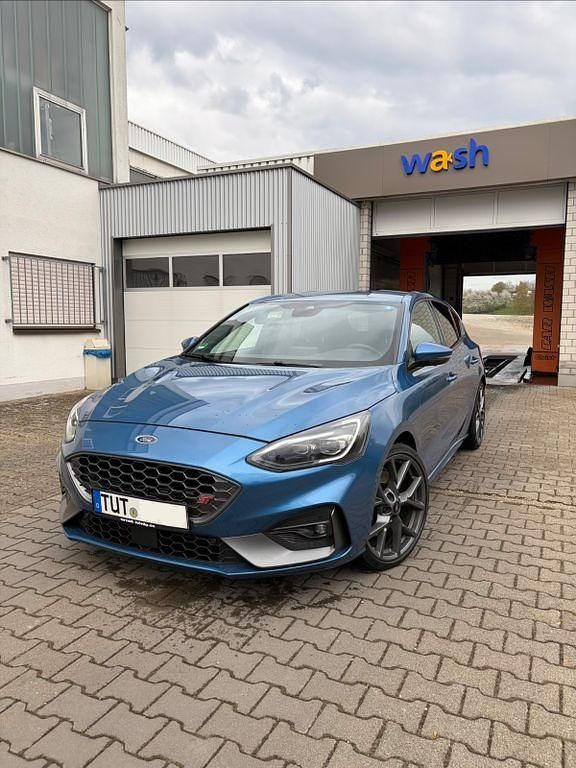 Usata Ford Focus ST 280 CV (205 kW) 2020 Blu Berlina