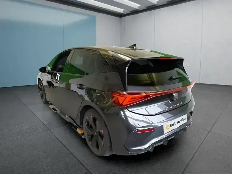 Second-hand Cupra Born 150 kW (204 CP) 2024 Gri Hatchback