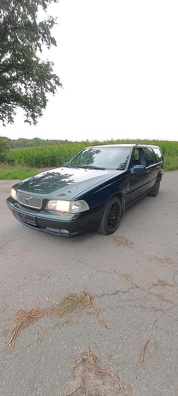 Grün Gebraucht 1998 Volvo V70 Kombi | 1.000 € (Superpreis) - Bild 1/4