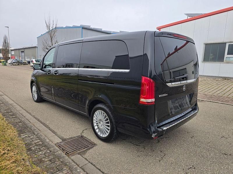 Gebraucht Mercedes V250 190 PS (139 kW) 2018 Schwarz Van / Kleinbus