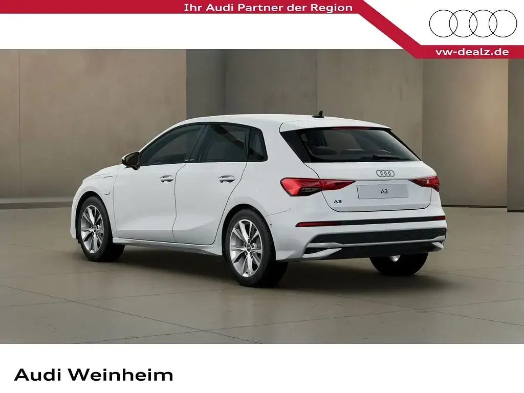 Neu Audi A3 204 PS (150 kW) 2026 Weiß Limousine