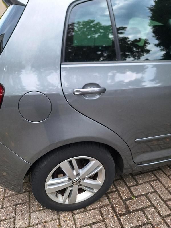 Grau Gebraucht 2012 VW Golf Limousine | 6.000 € (Superpreis) - Bild 1/4