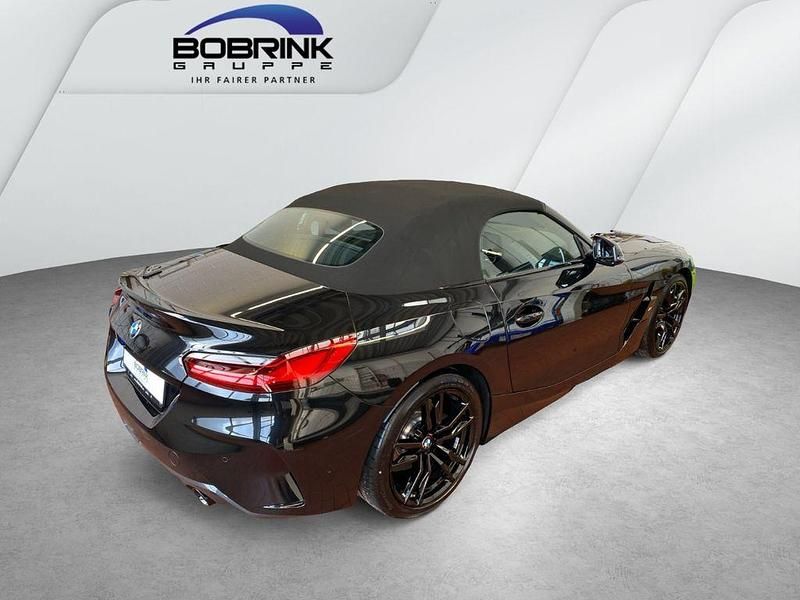Gebraucht BMW Z4 M Sport 197 PS (144 kW) 2025 Schwarz Cabrio