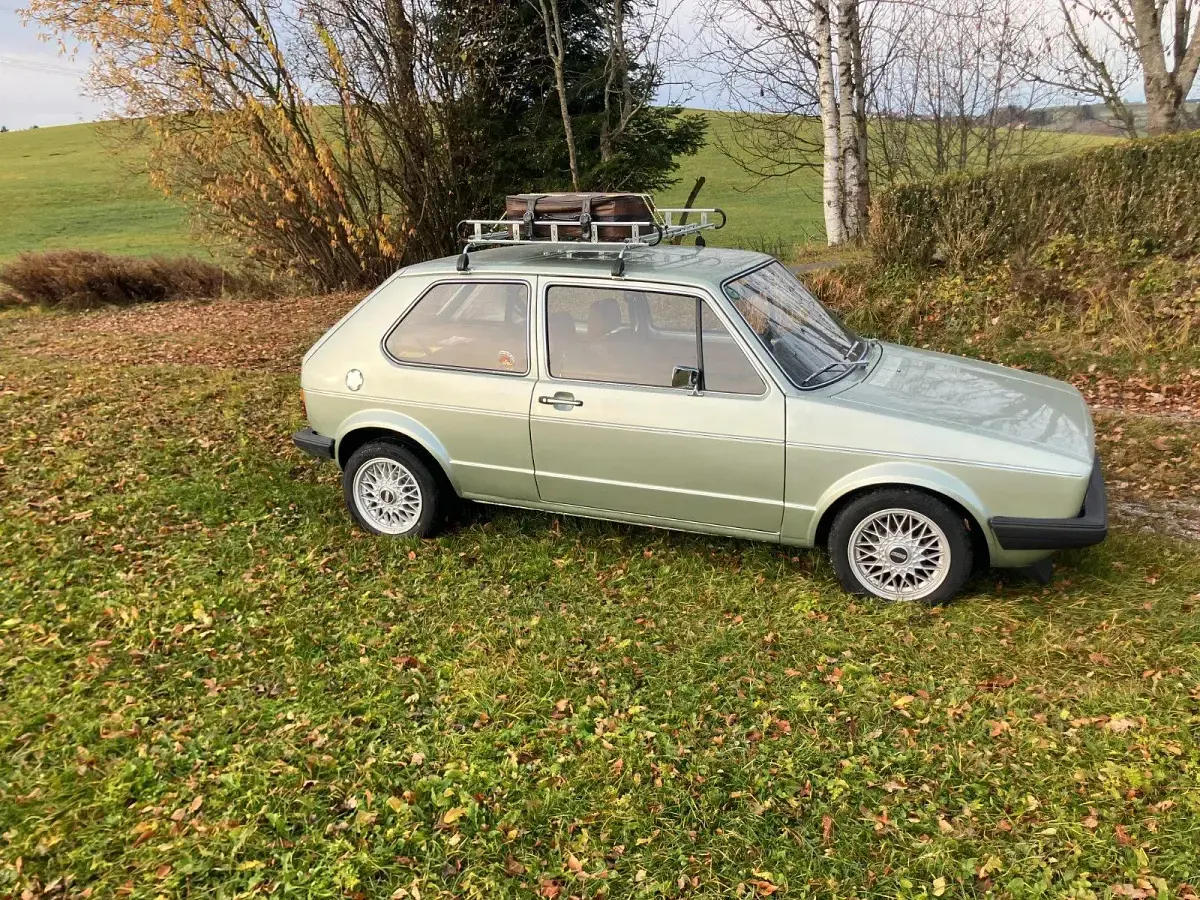 Gebraucht VW Golf 50 PS (36 kW) 1982 Silber Coupé