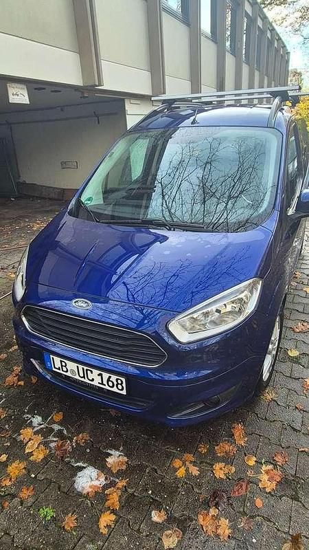Blau Gebraucht 2016 Ford Tourneo Courier Titanium Van / Kleinbus | 7.900 € (Superpreis) - Bild 1/4