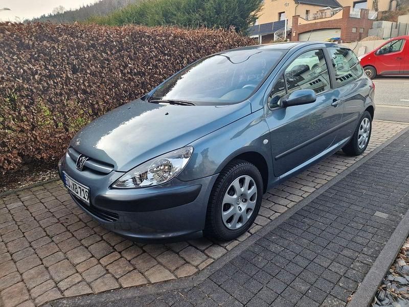 Gebraucht Peugeot 307 109 PS (80 kW) 2005 Blau Limousine