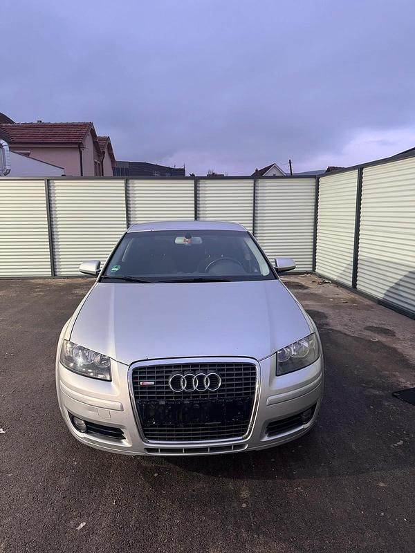 Silber Gebraucht 2005 Audi A3 Kombi | 3.500 € (Fairer Preis) - Bild 1/4