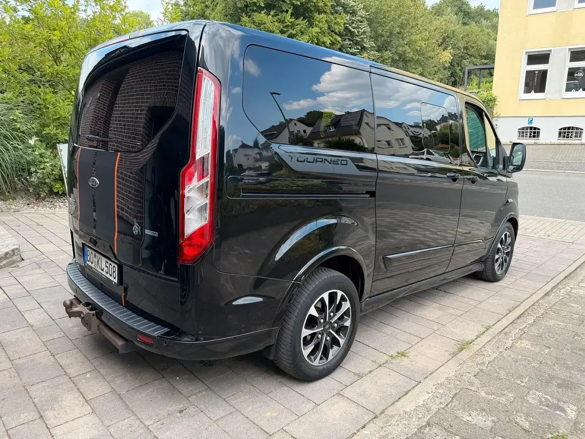 Gebraucht Ford Tourneo Custom Sport 170 PS (125 kW) 2018 Schwarz Van