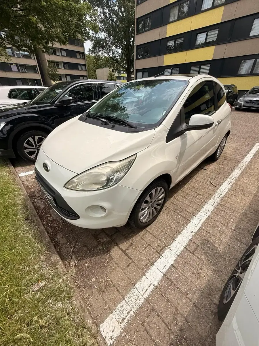 Gebraucht Ford Ka 69 PS (50 kW) 2010 Weiß Kleinwagen