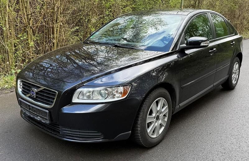 Gebraucht Volvo S40 109 PS (80 kW) 2008 Schwarz Limousine
