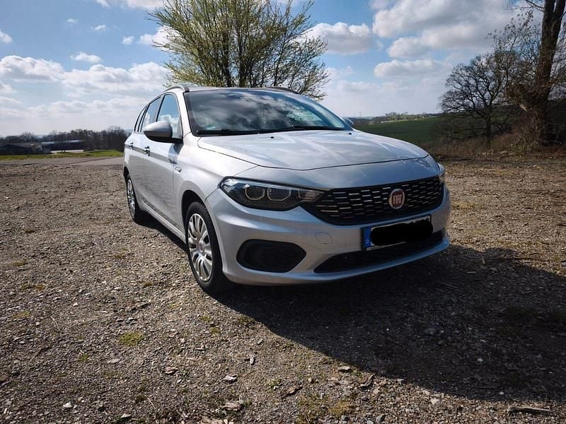 Gebraucht Fiat Tipo 95 PS (69 kW) 2019 Grau Kombi