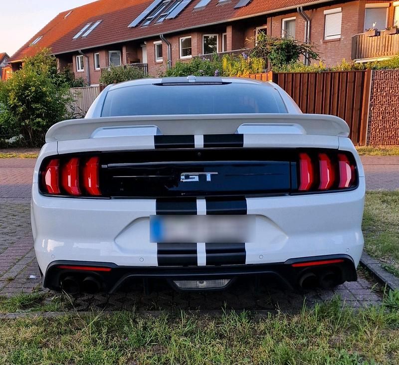 Gebraucht Ford Mustang 450 PS (330 kW) 2019 Weiß Coupé