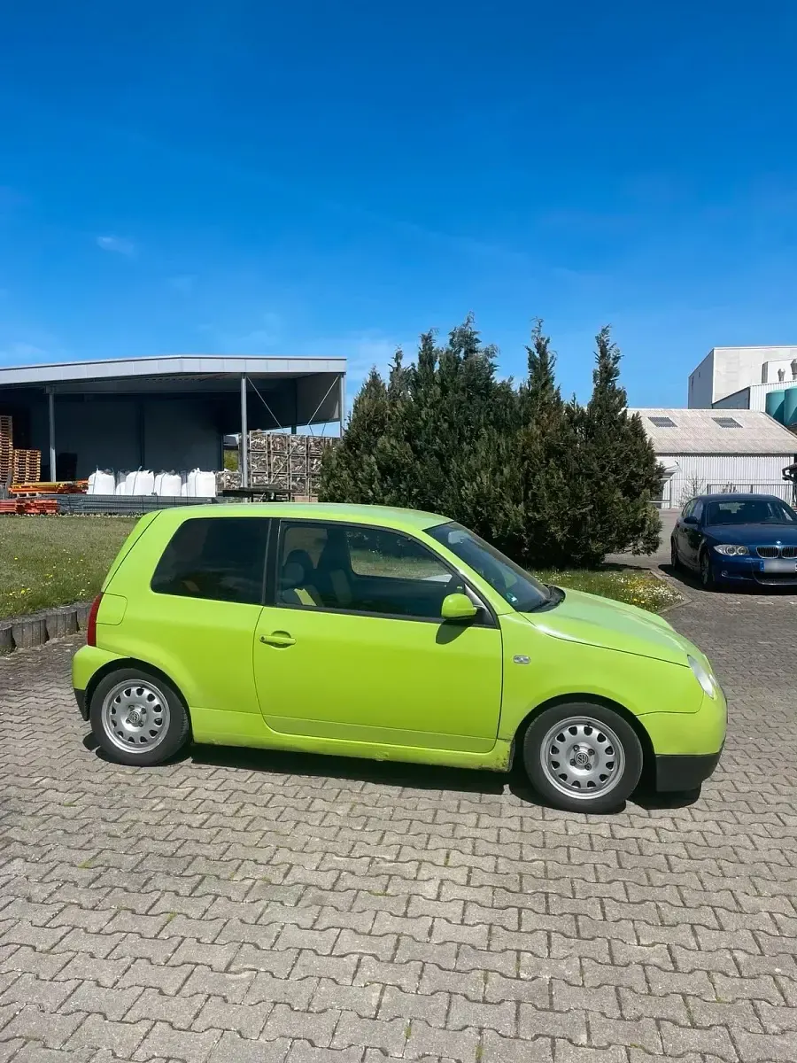 Second-hand VW Lupo 61 CP (44 kW) 2000 Verde Hatchback
