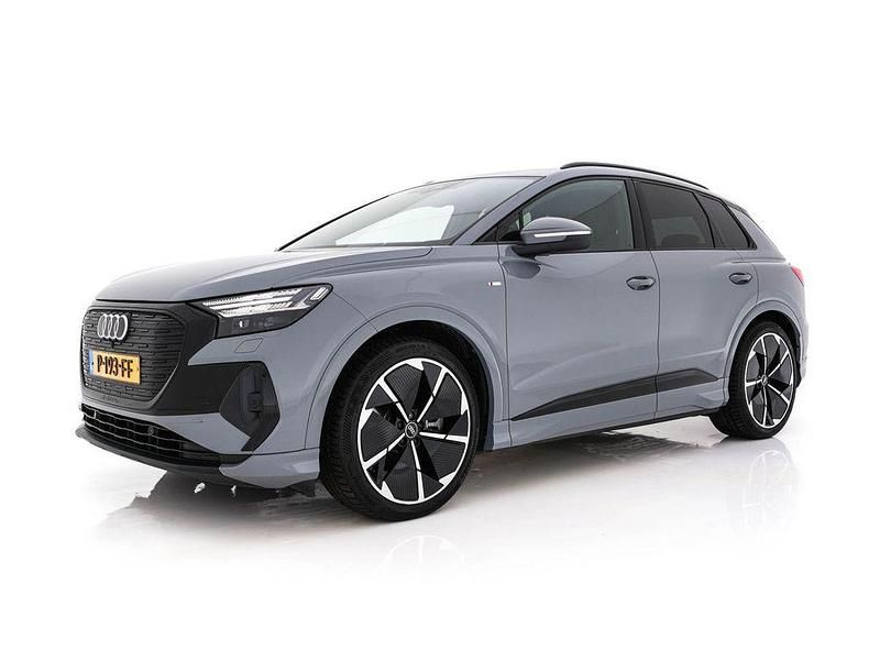Gebraucht Audi Q4 e-tron Competition 150 kW (204 PS) 2022 Grau SUV