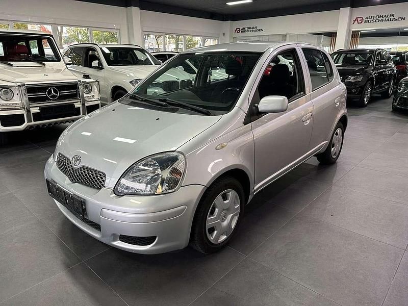 Silber Gebraucht 2003 Toyota Yaris Sol Kleinwagen | 2.950 € (Etwas zu teuer) - Bild 1/4