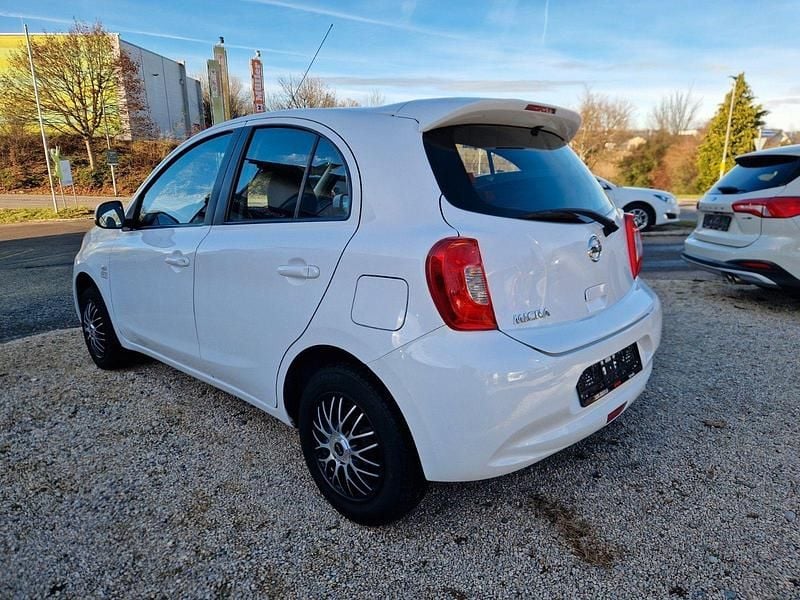 Gebraucht Nissan Micra Acenta 80 PS (58 kW) 2017 Weiß Kleinwagen