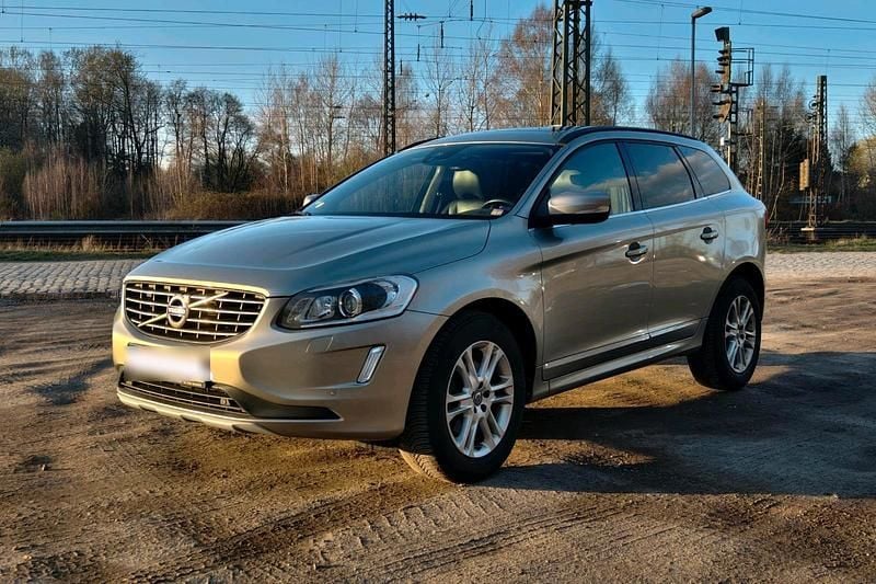 Gebraucht Volvo XC60 Summum 190 PS (139 kW) 2016 Grau SUV