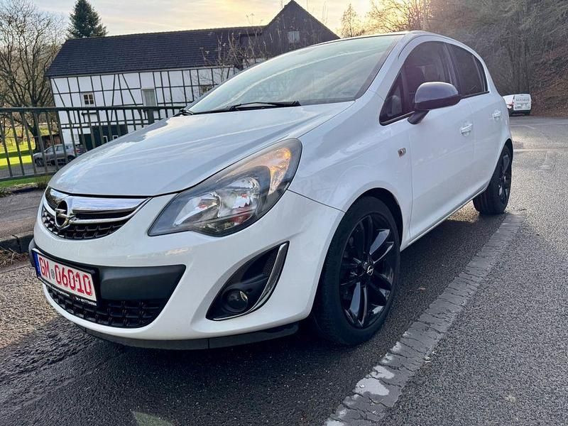 Gebraucht Opel Corsa 120 PS (88 kW) 2014 Weiß Kleinwagen