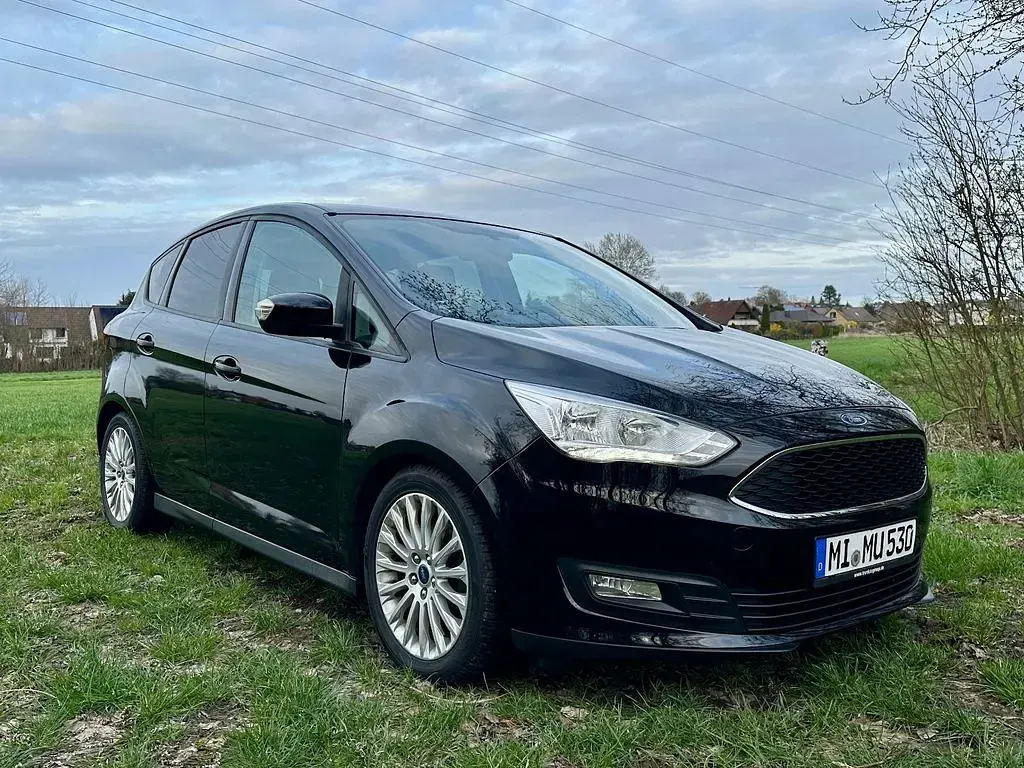 Käytetty Ford C-MAX Trend 125 HP (91 kW) 2018 Musta Tila-auto