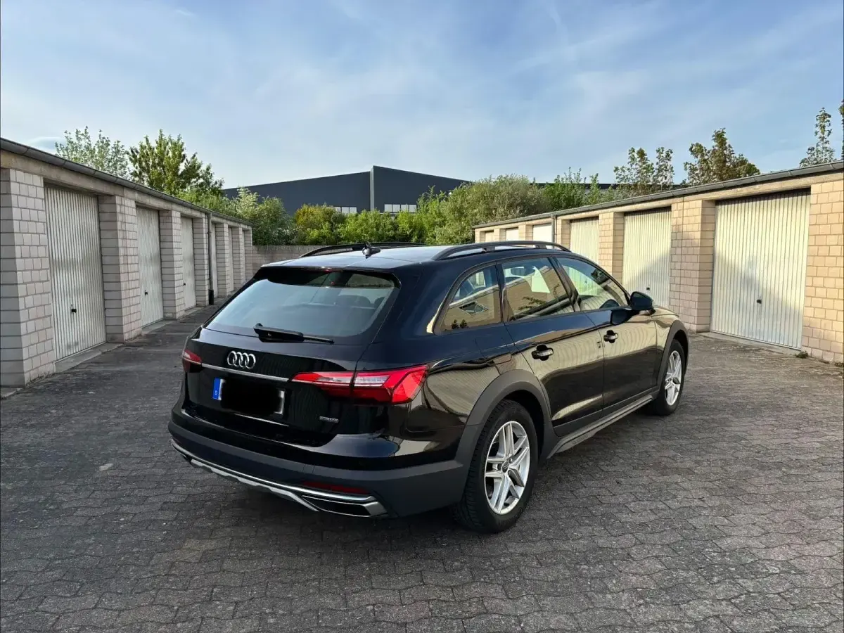 Gebraucht Audi A4 Allroad Business 245 PS (180 kW) 2019 Schwarz Kombi