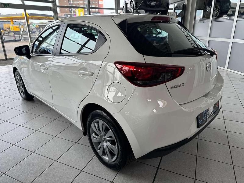 Gebraucht Mazda 2 Prime-Line 75 PS (55 kW) 2023 Weiß Kleinwagen