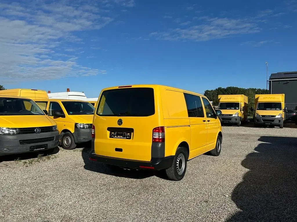 Second-hand VW Transporter 84 CP (61 kW) 2013 Galben Van