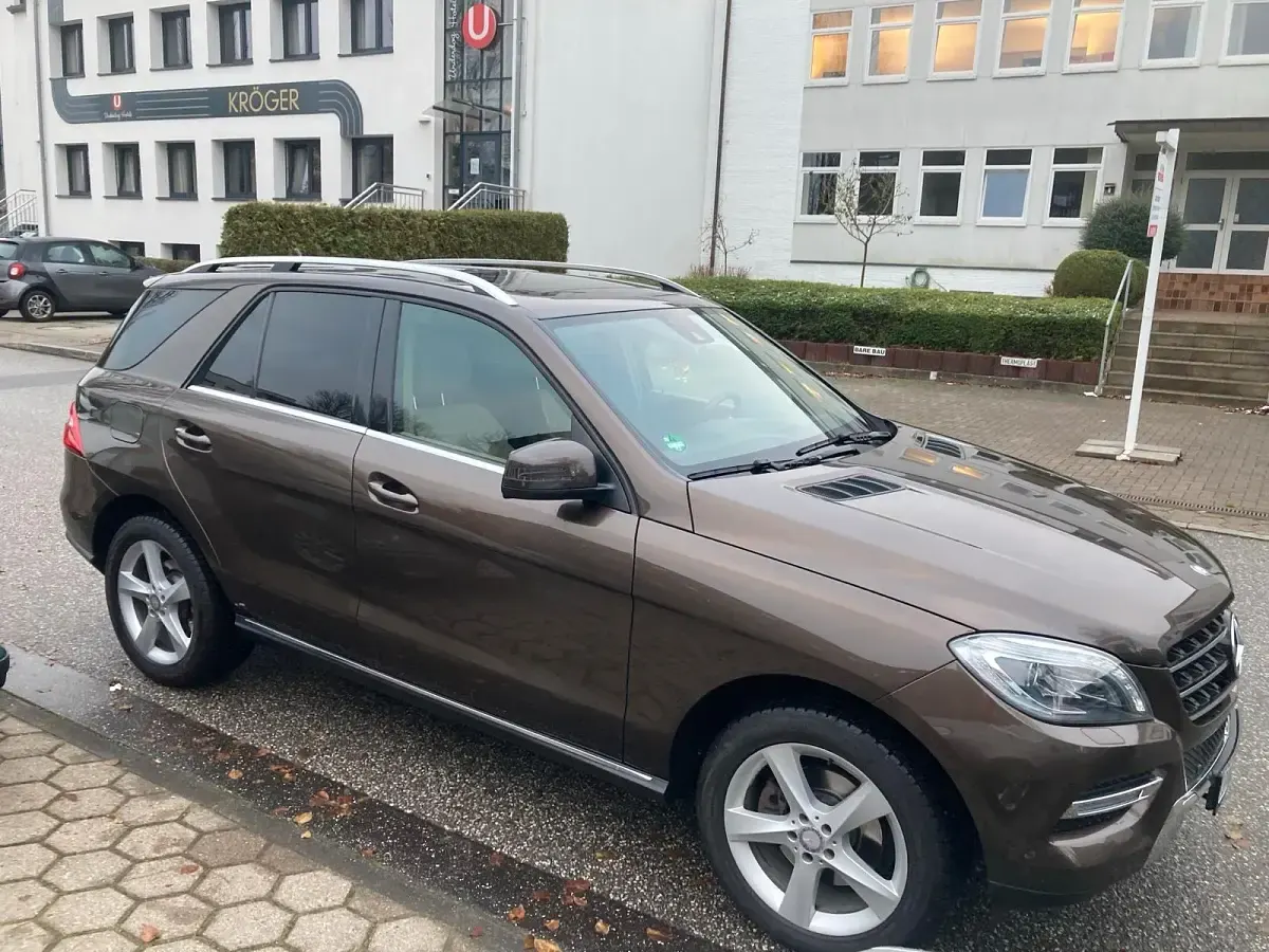 Gebraucht Mercedes ML350 258 PS (189 kW) 2014 Braun SUV