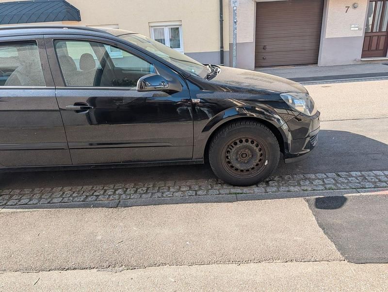 Gebraucht Opel Astra 105 PS (77 kW) 2006 Schwarz Kombi