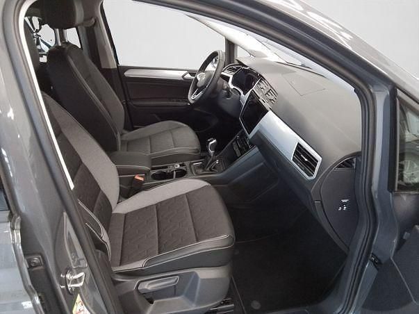 Gebraucht VW Touran 150 PS (110 kW) 2024 Delfingrau metallic Van / Kleinbus