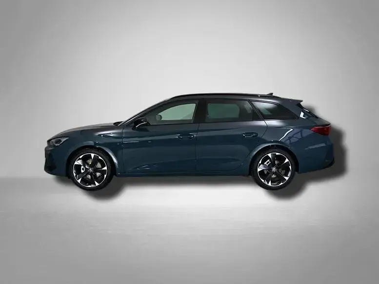 Gebraucht Cupra Leon 150 PS (110 kW) 2025 Fiord blau Kombi